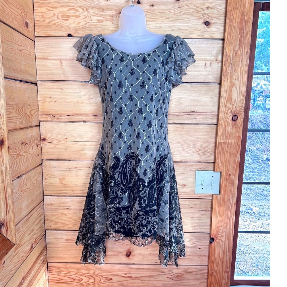 Vintage Paisley Handkerchief Hem Dress Ruffle Sleeve‎ Grey Black Fairy Flutter